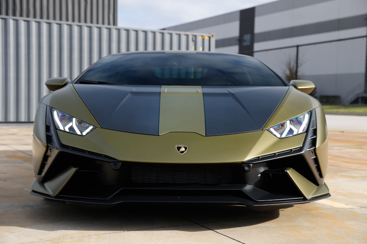 Lamborghini Huracan  2023