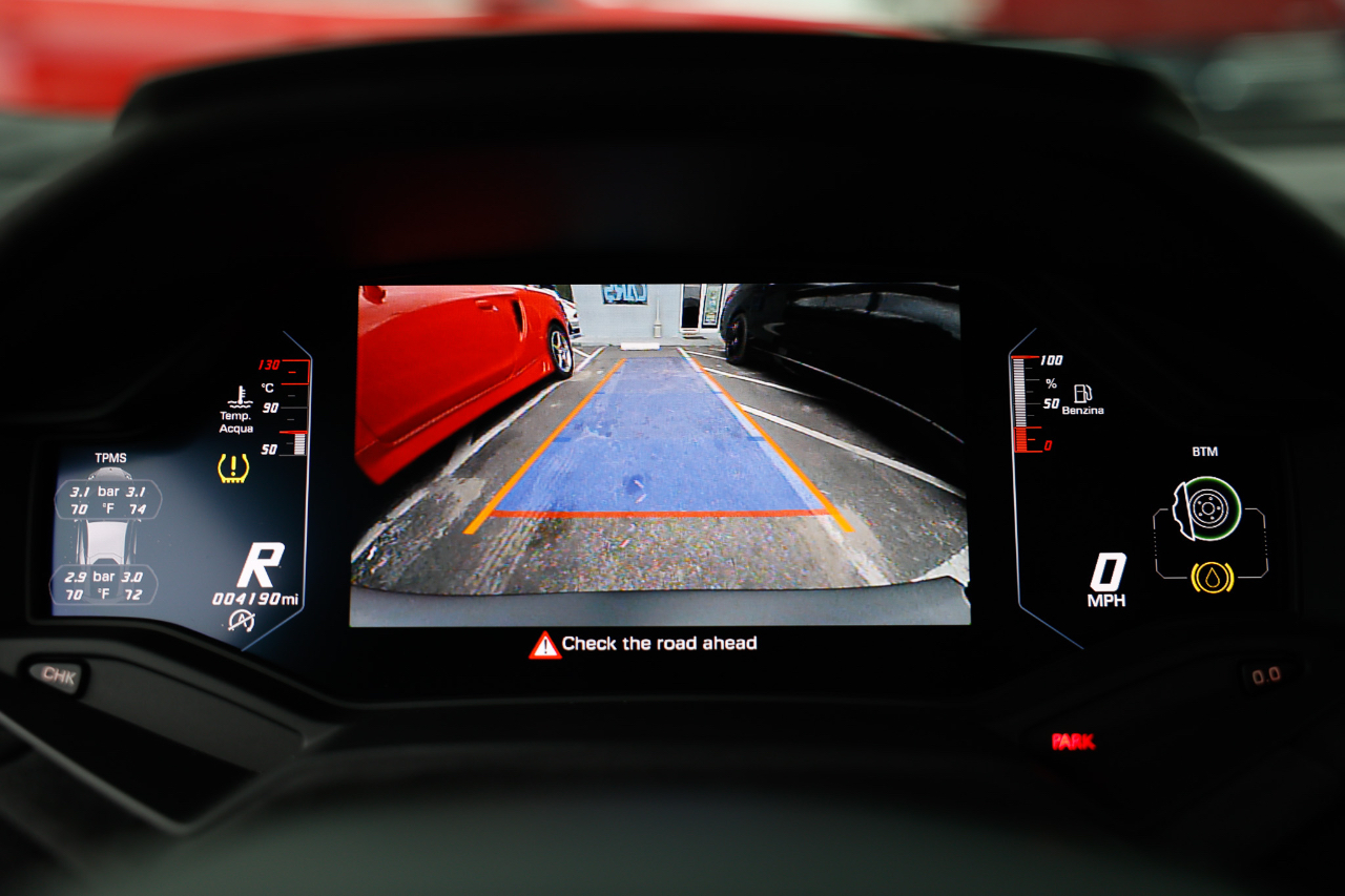 Lamborghini Huracan  2023