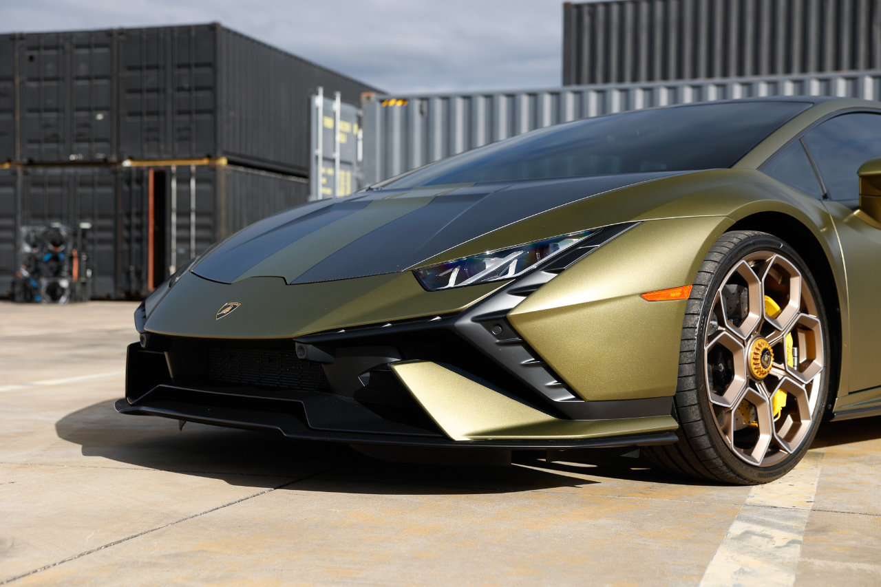 Lamborghini Huracan  2023