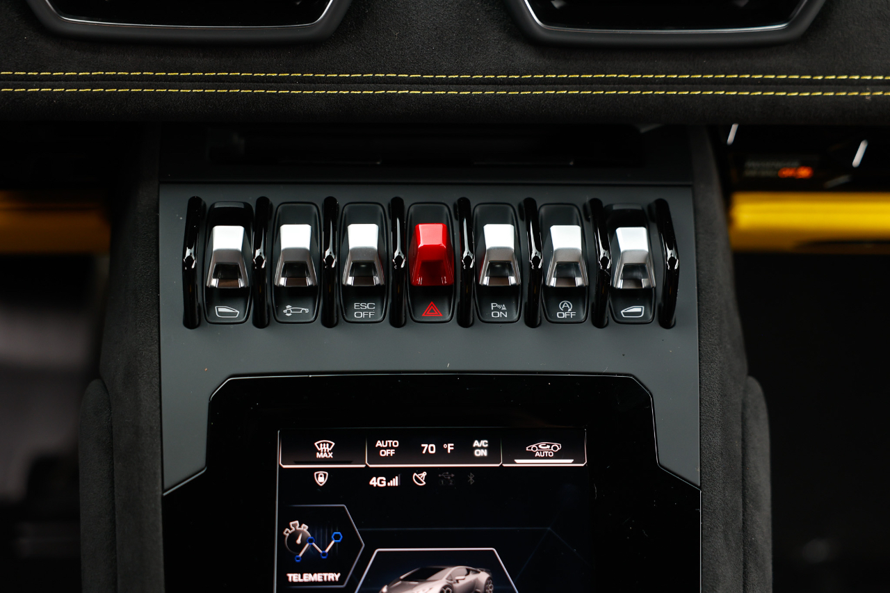 Lamborghini Huracan  2023