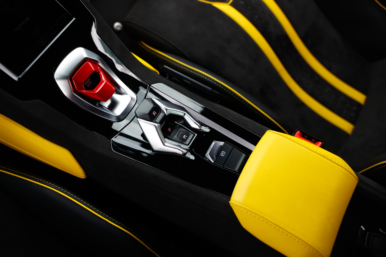 Lamborghini Huracan  2023