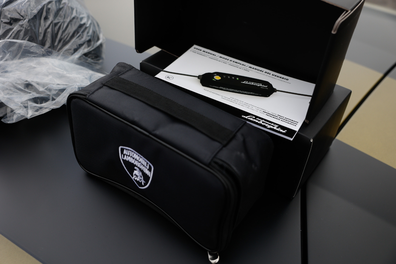 Lamborghini Huracan  2023