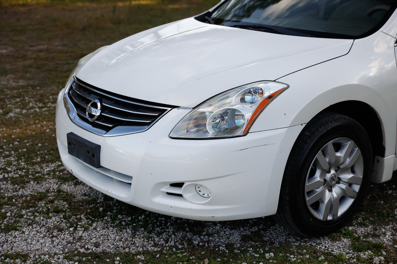 Nissan Altima  2010