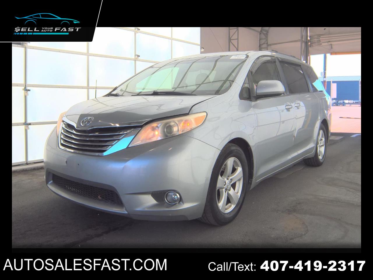 Toyota Sienna  2011
