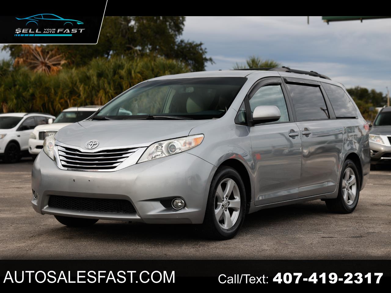 2011 Toyota Sienna LE