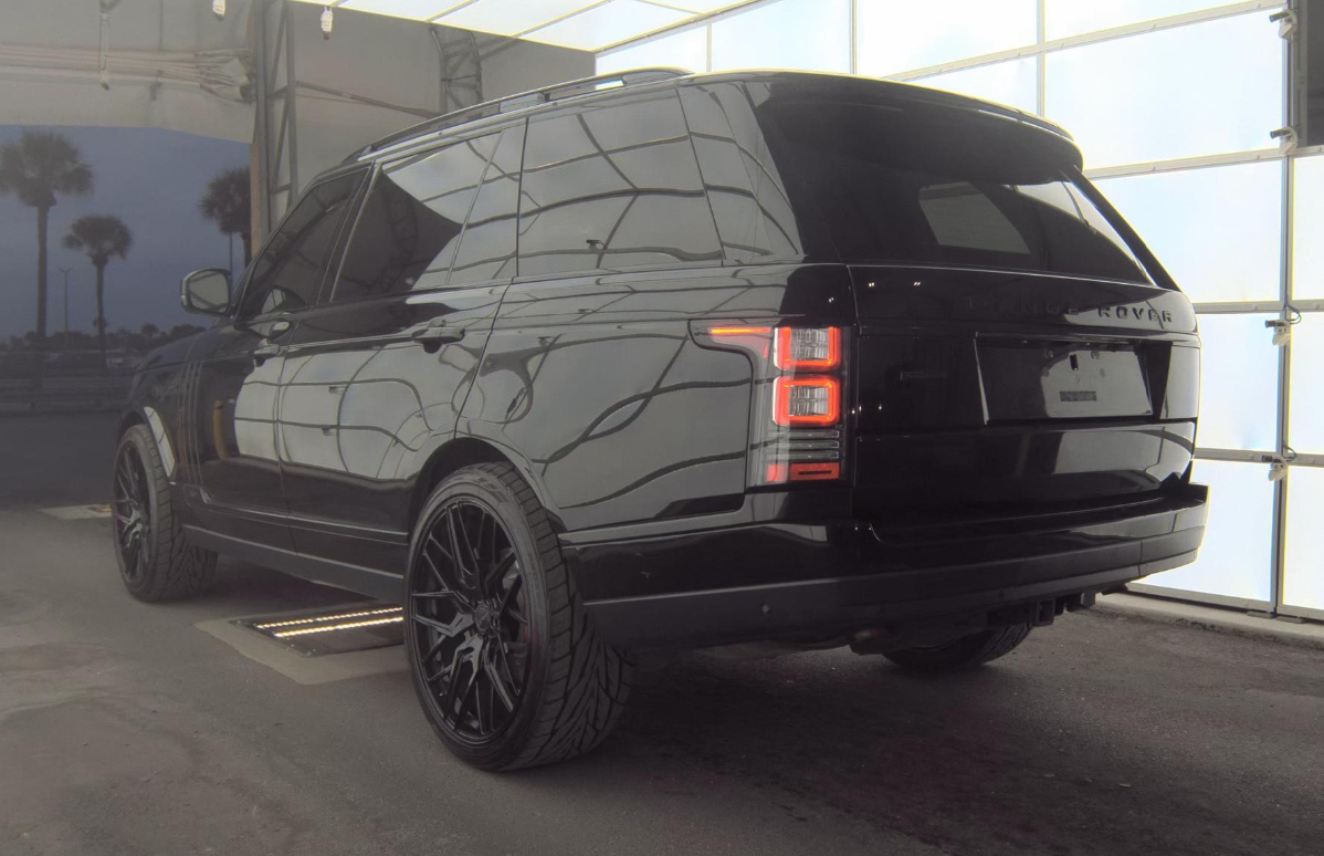 Land Rover Range Rover V8 Supercharged LWB 2015