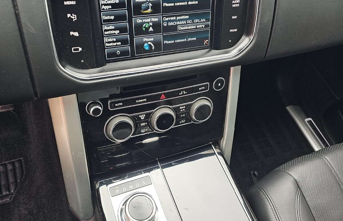 Land Rover Range Rover V8 Supercharged LWB 2015