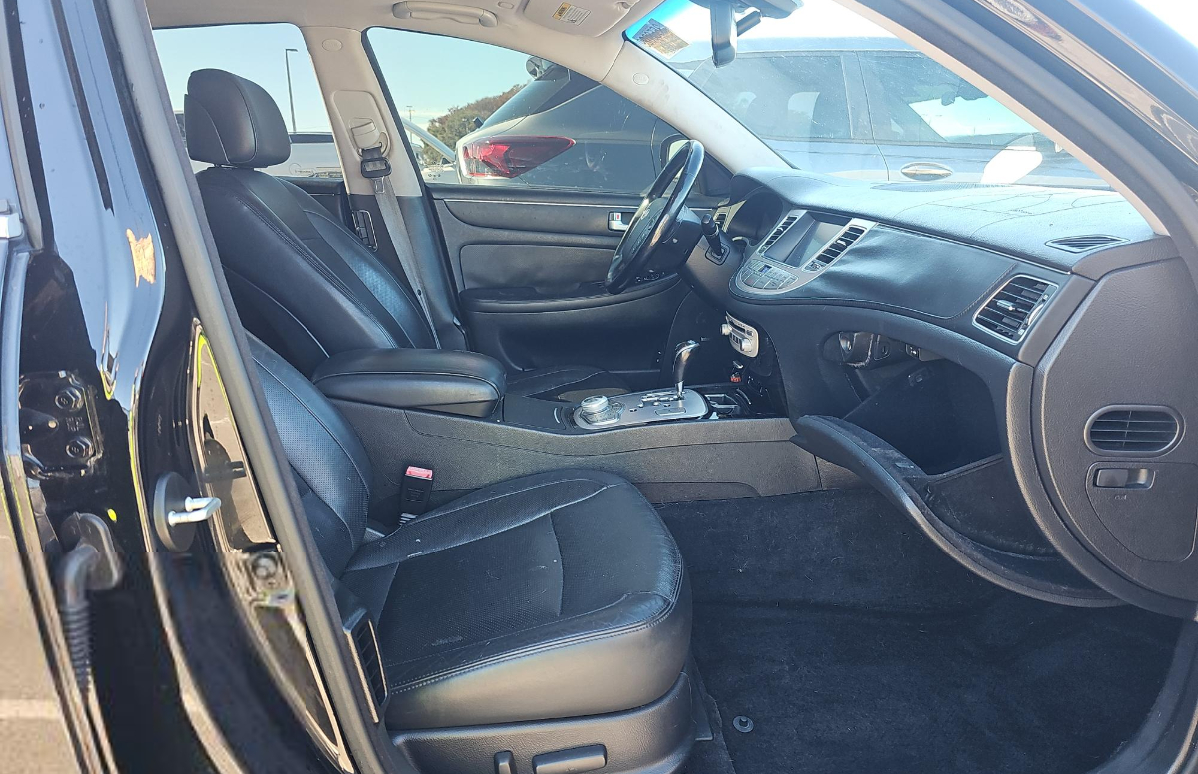 Hyundai Genesis 5.0L R-Spec 2014