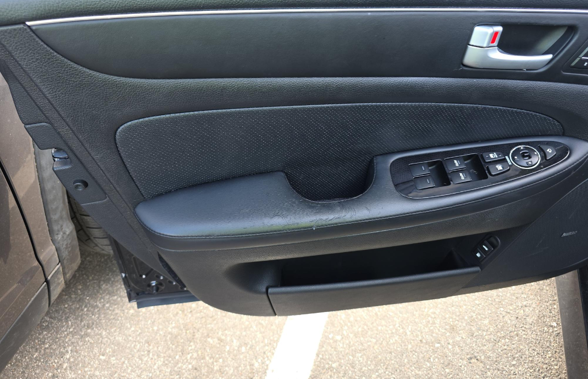 Hyundai Genesis 5.0L R-Spec 2014