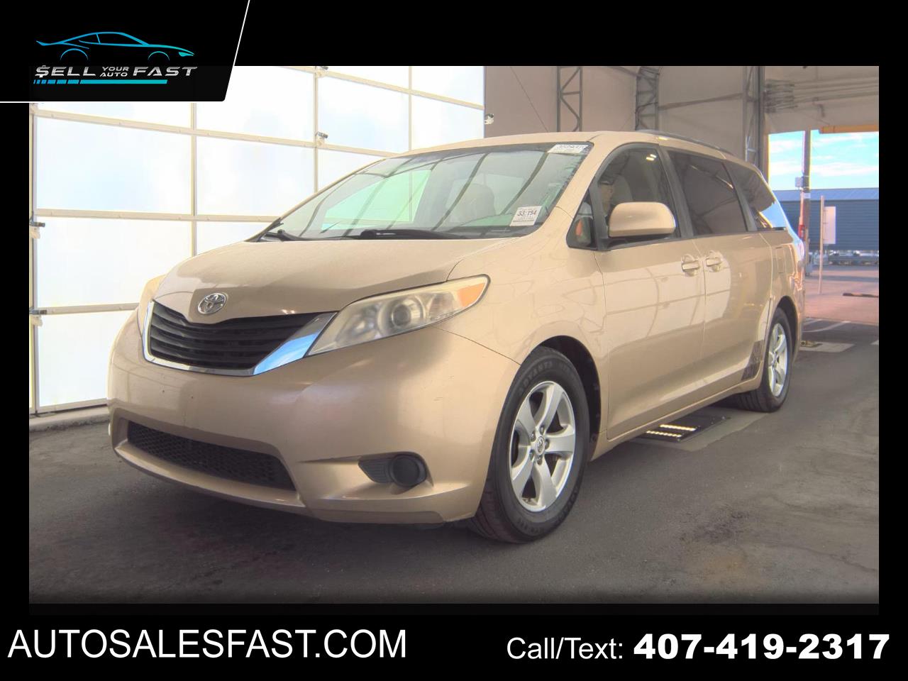 Toyota Sienna  2011