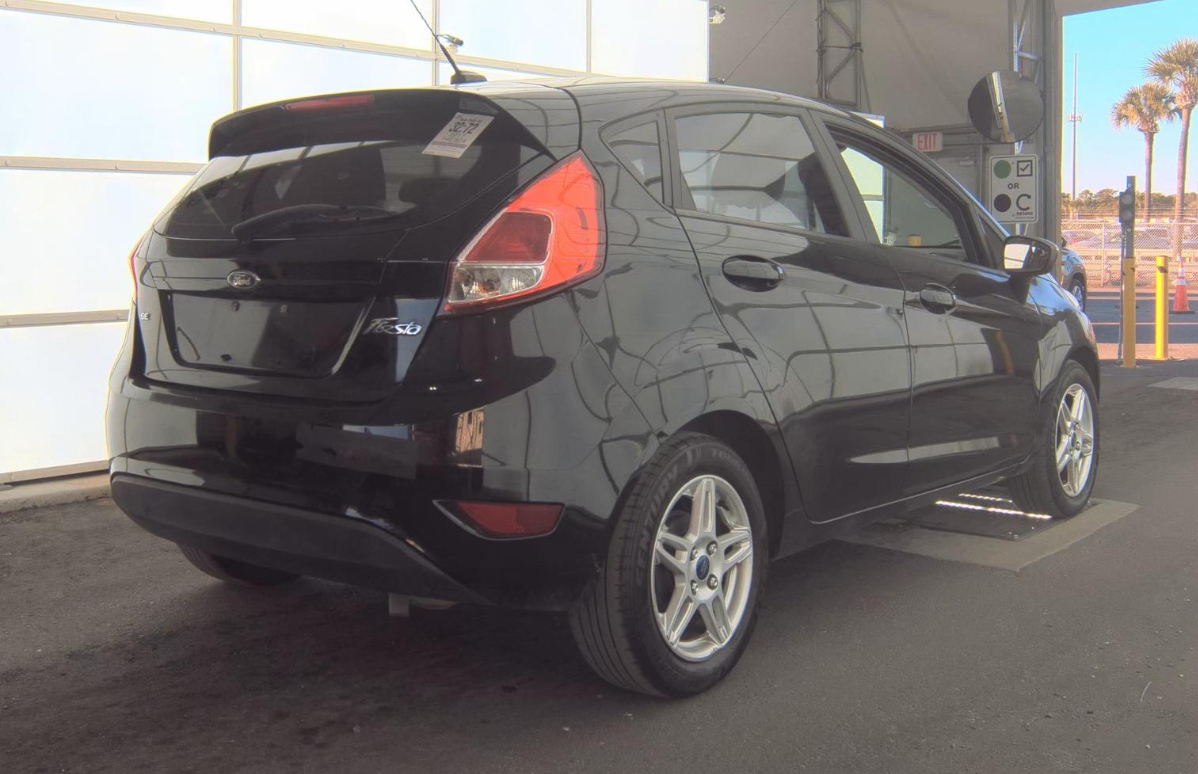 Ford Fiesta SE Hatchback 2017