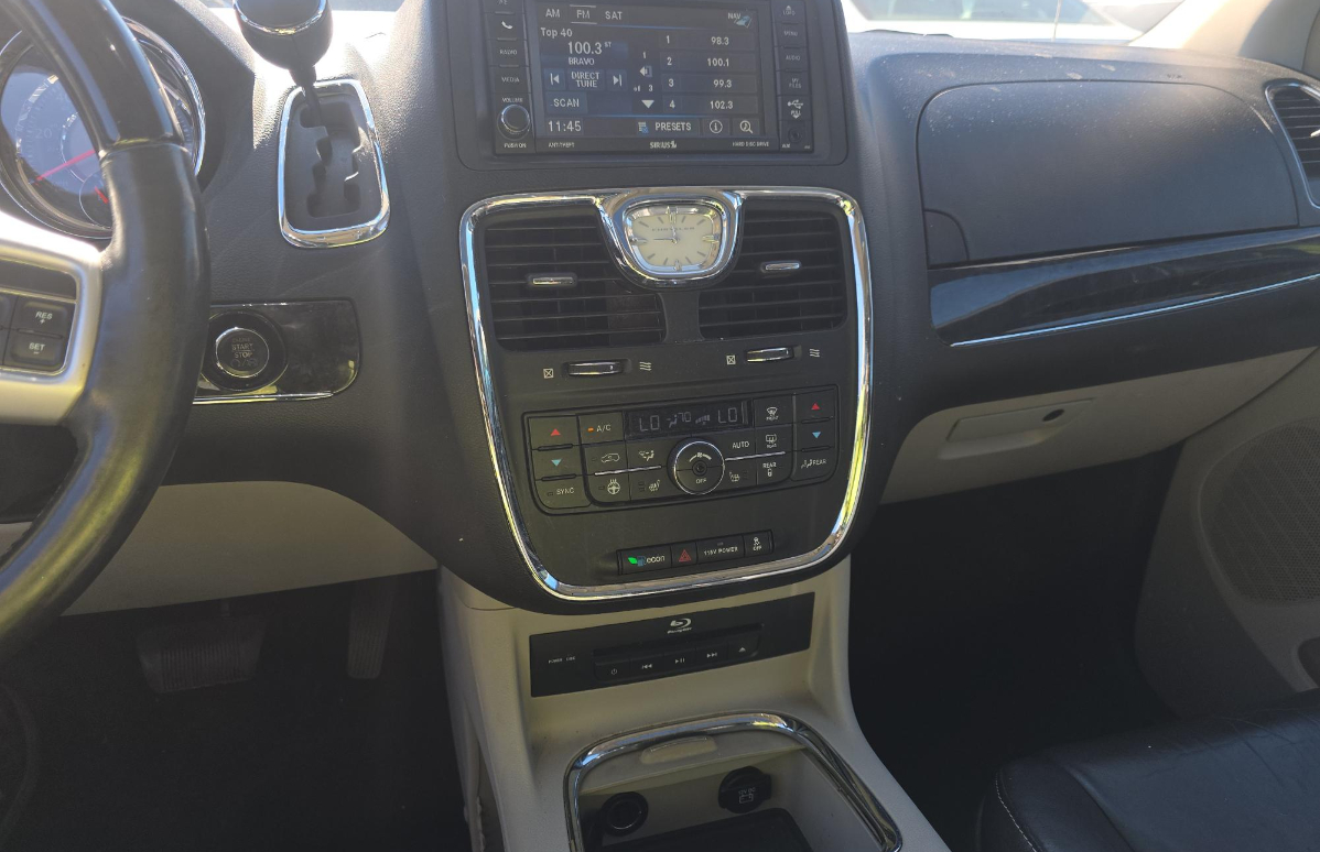 Chrysler Town & Country  2015