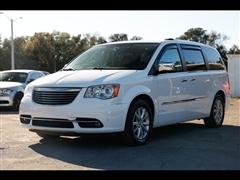 2015 Chrysler Town & Country 