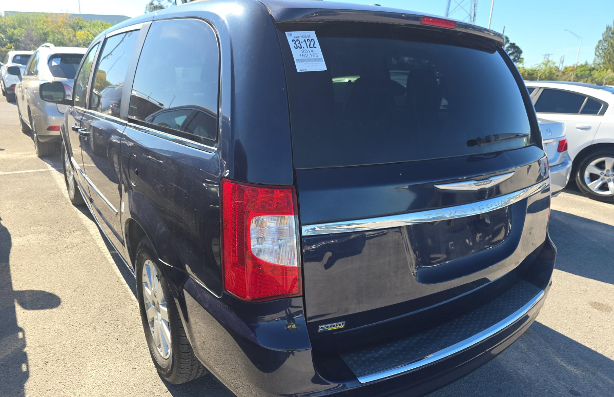 Chrysler Town & Country  2014