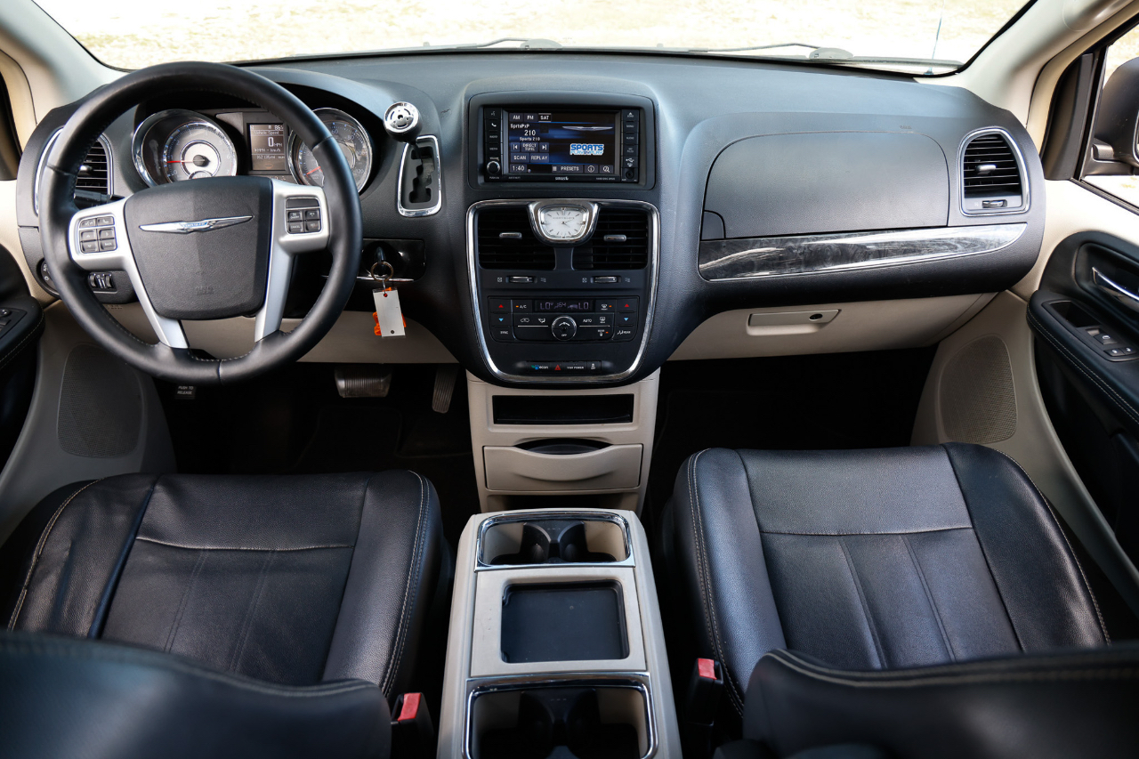 Chrysler Town & Country  2014