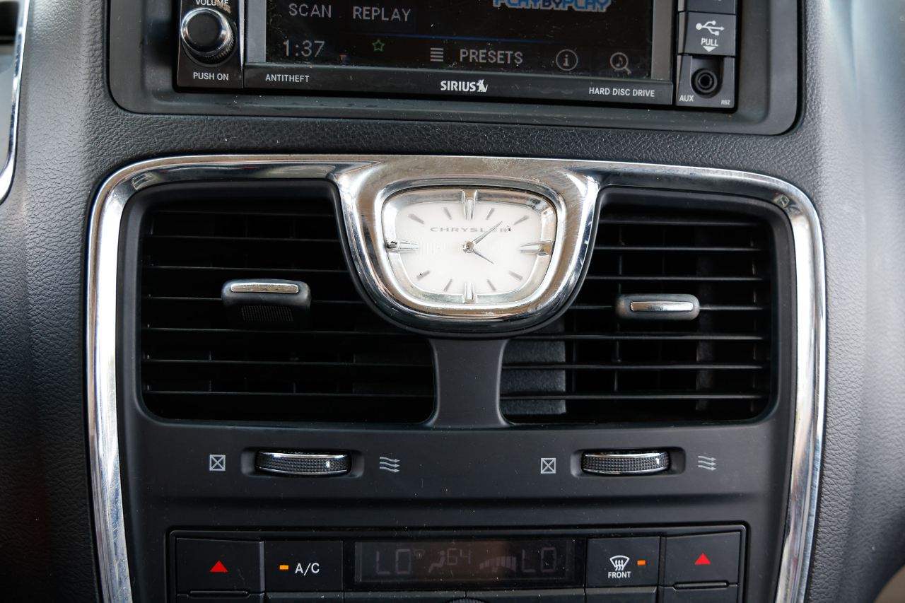 Chrysler Town & Country  2014