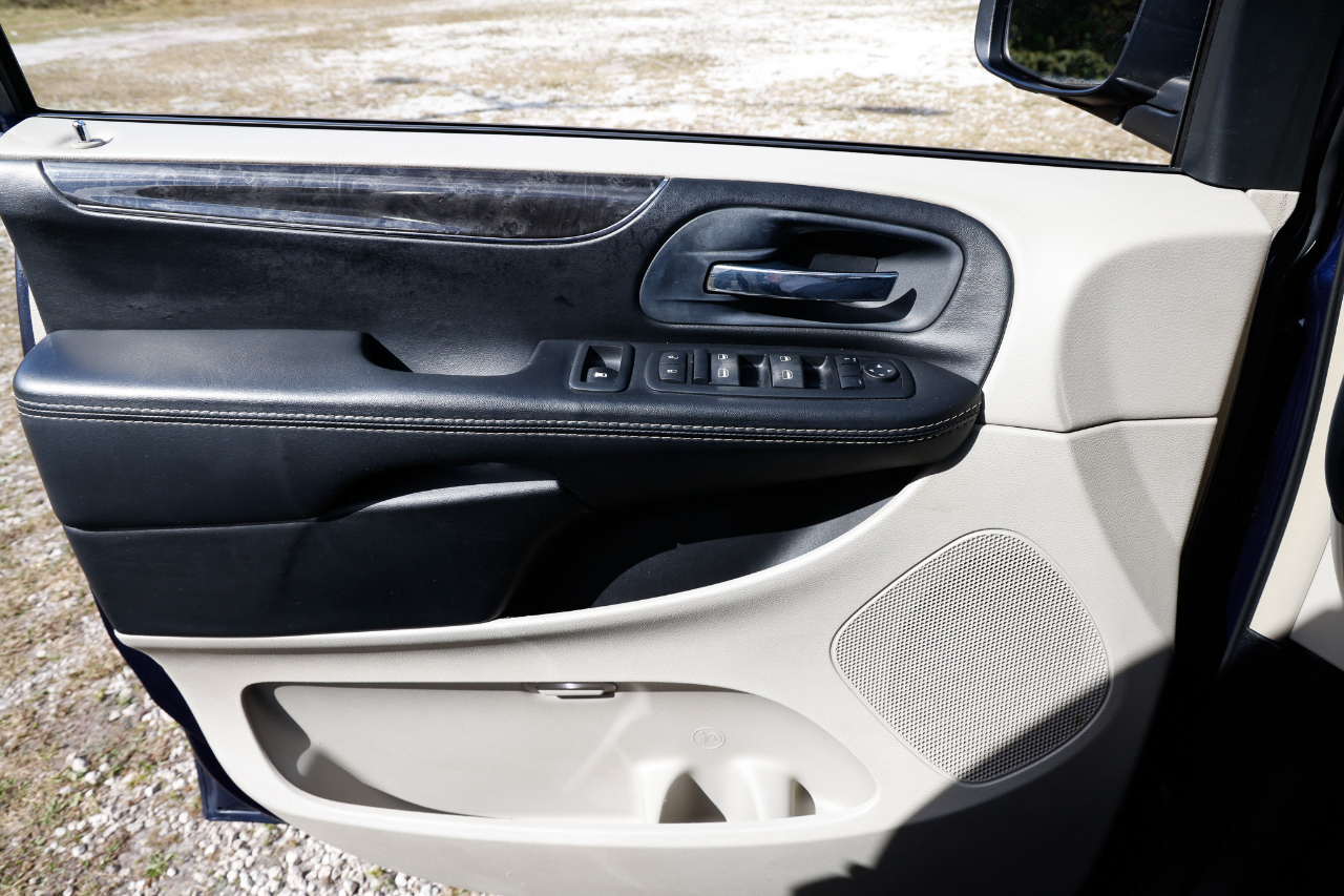 Chrysler Town & Country  2014