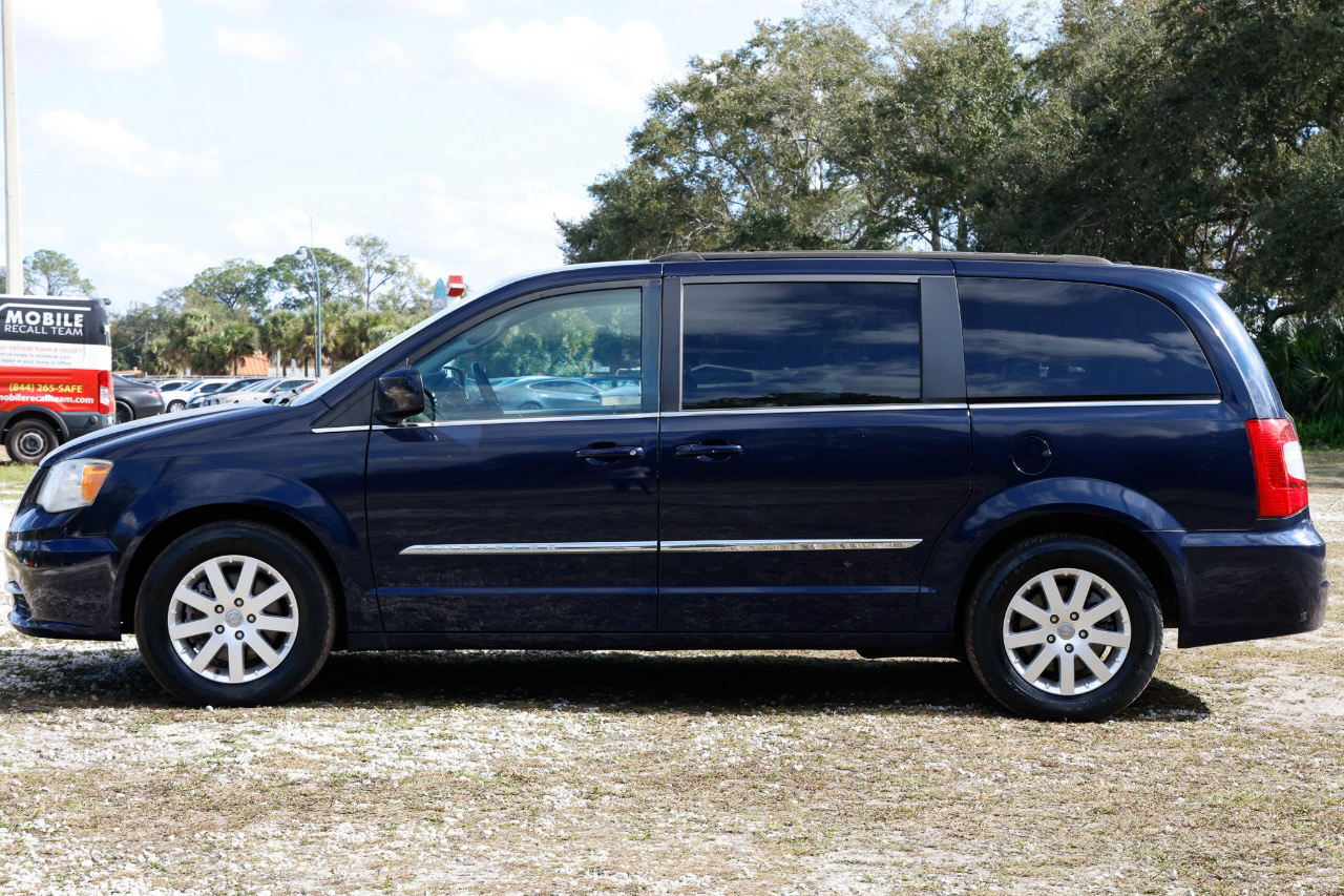 Chrysler Town & Country  2014