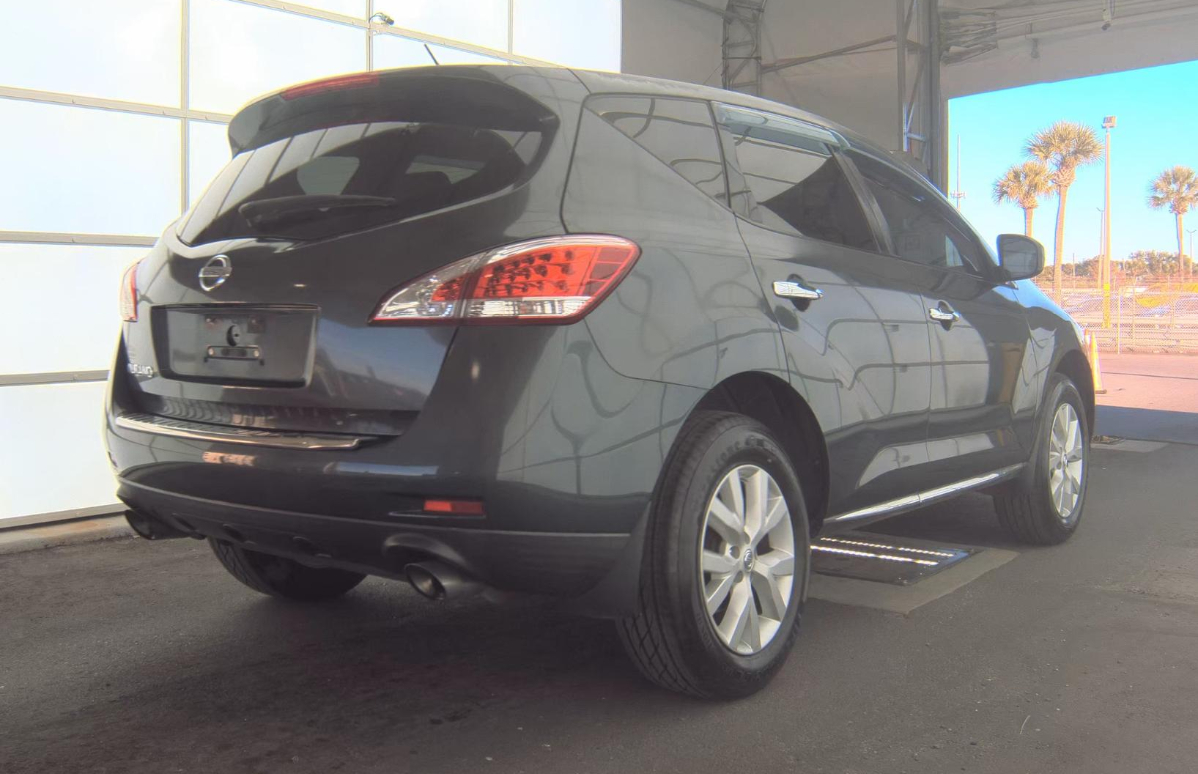 Nissan Murano S 2011