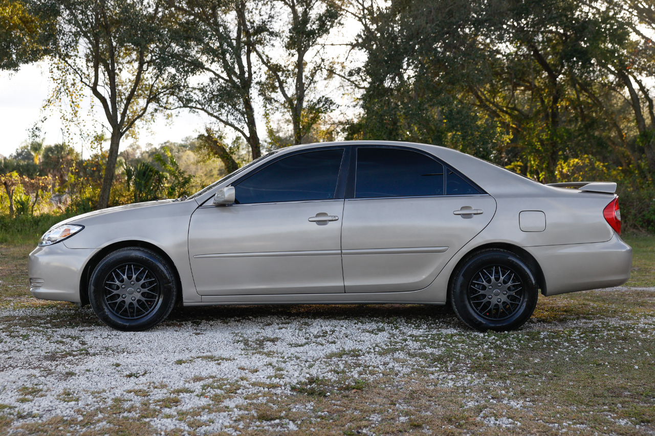 Toyota Camry  2004