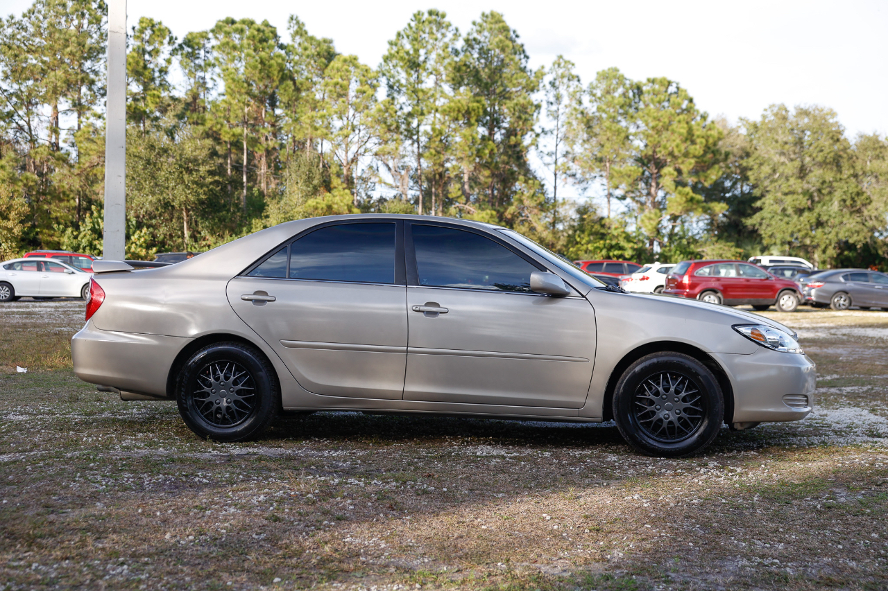 Toyota Camry  2004