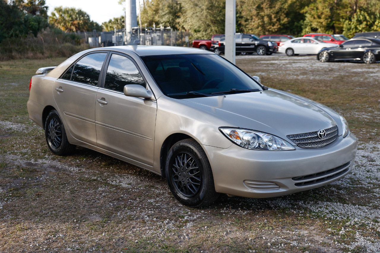 Toyota Camry  2004
