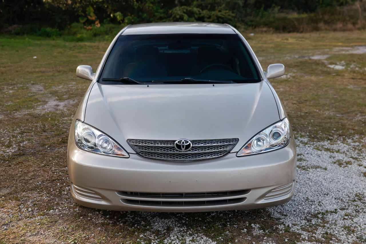 Toyota Camry  2004