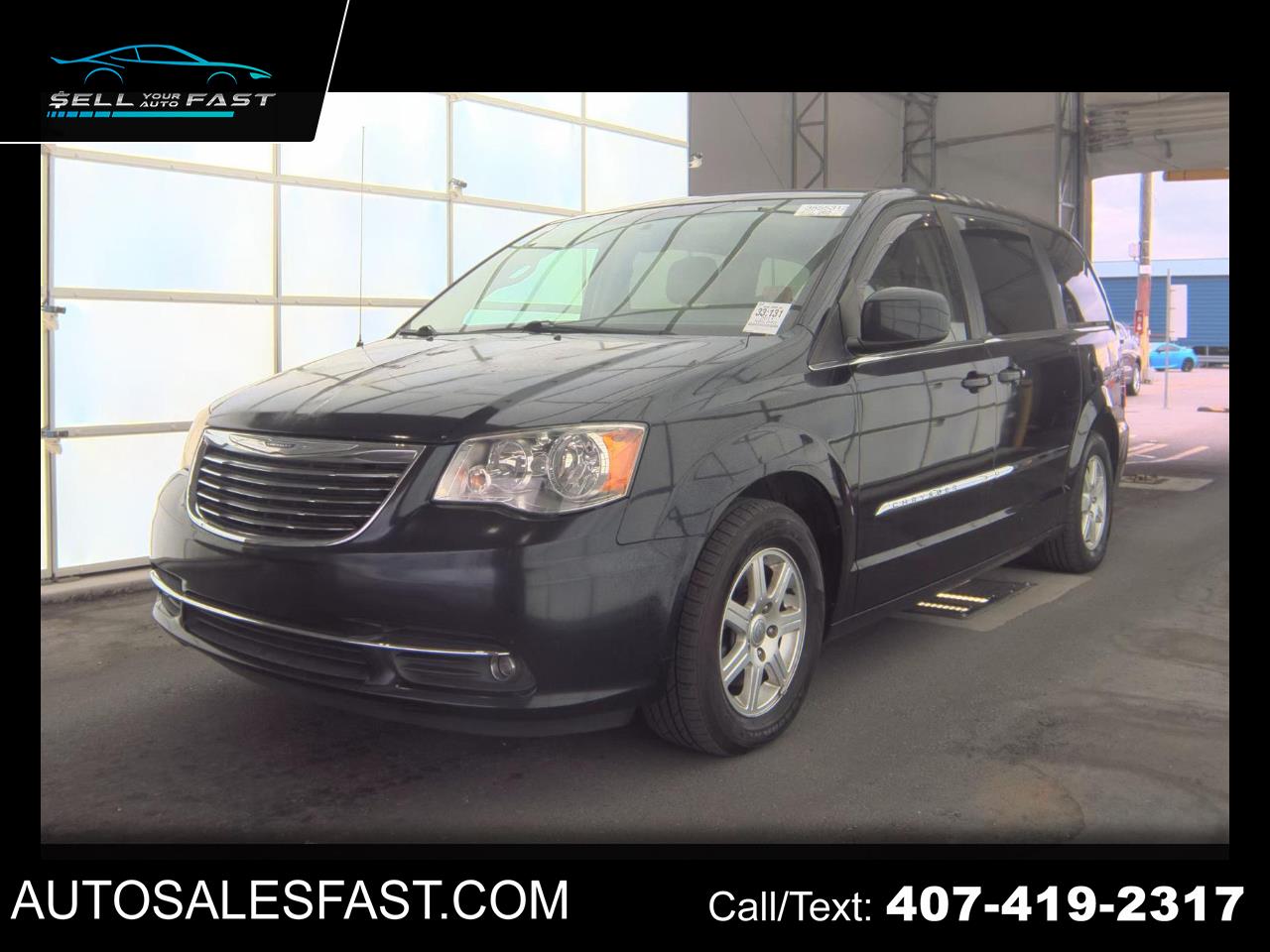 Chrysler Town & Country  2011