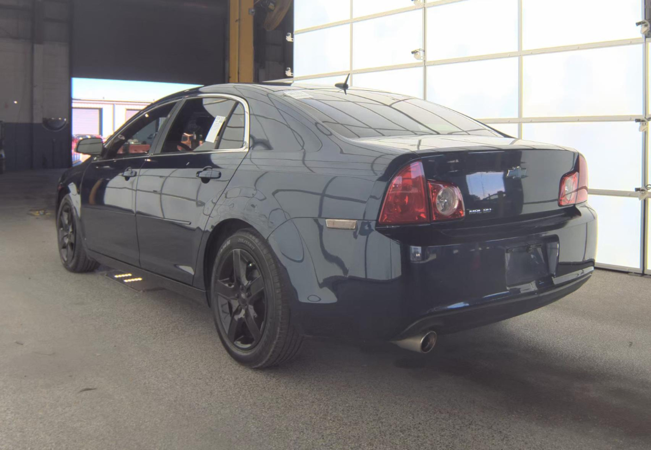 Chevrolet Malibu  2011