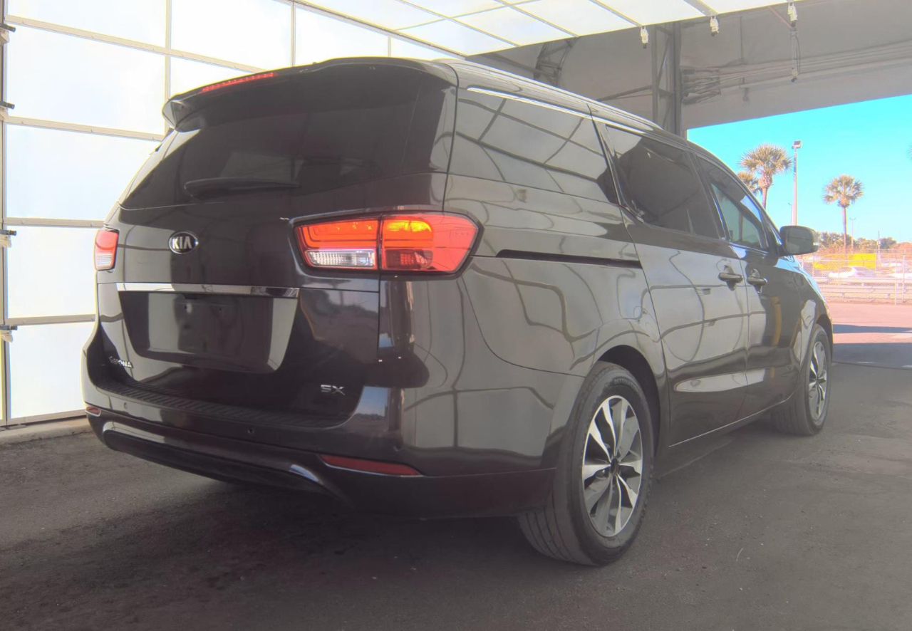 Kia Sedona  2015