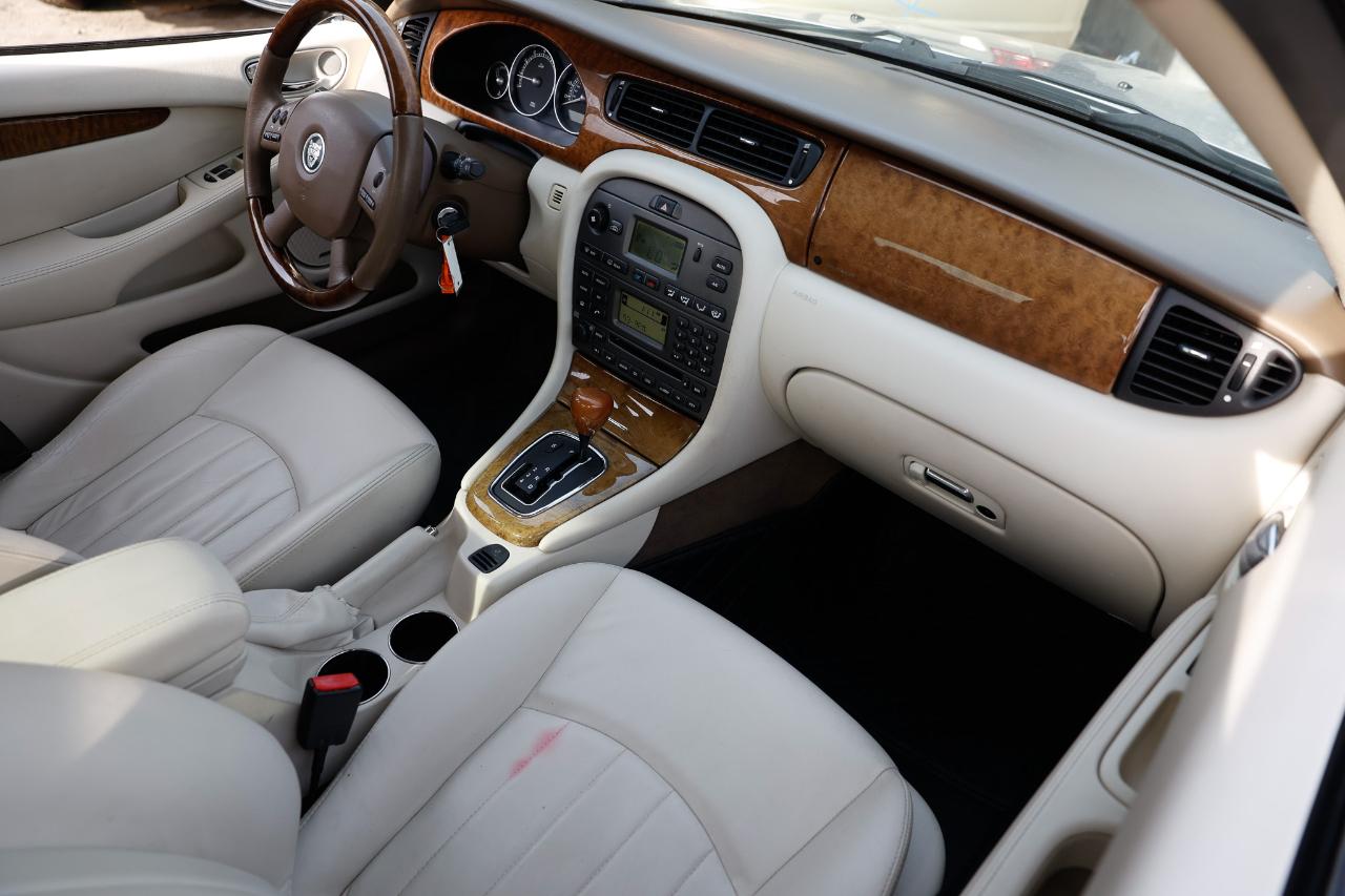 Jaguar X-Type  2005