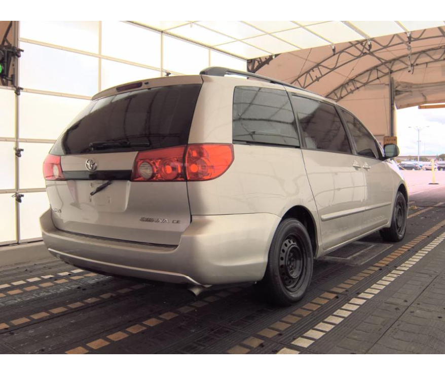 Toyota Sienna  2009