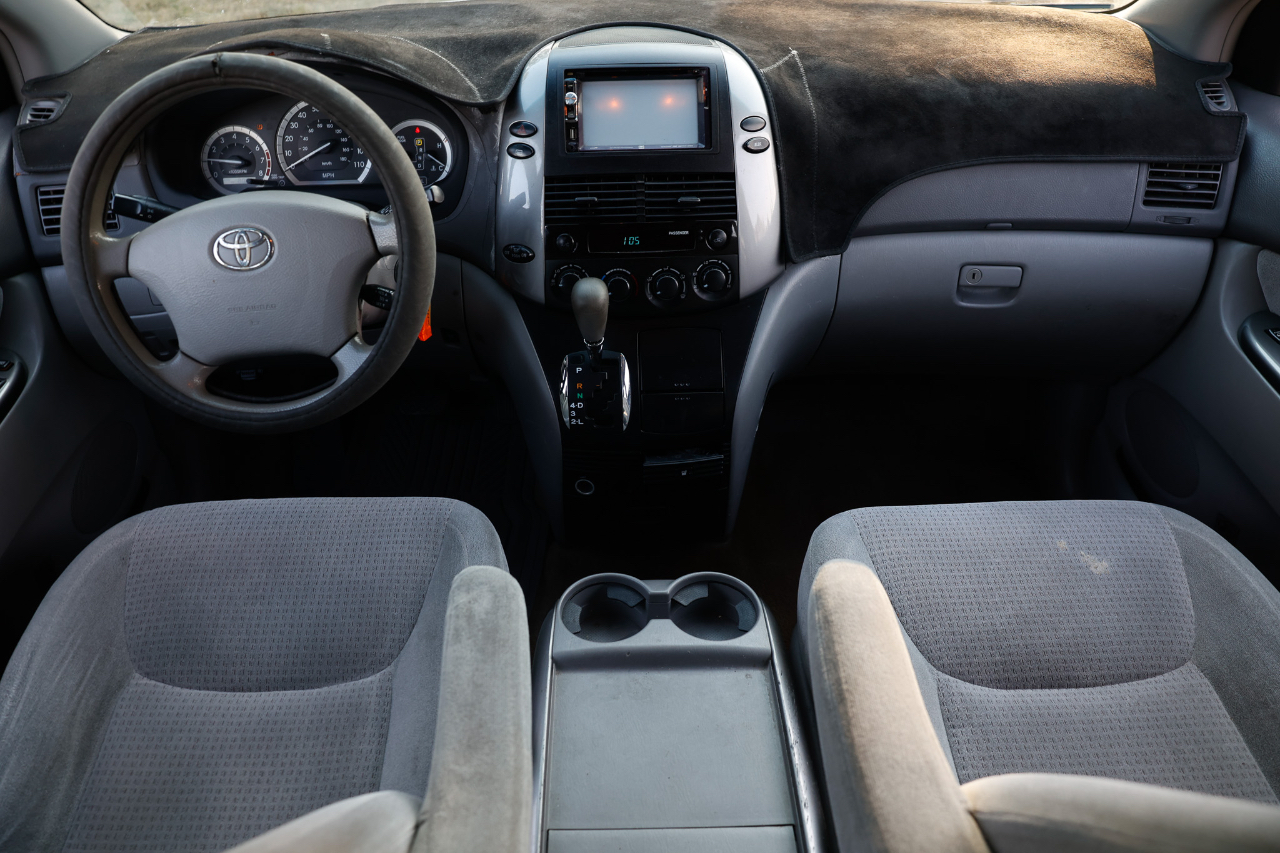 Toyota Sienna  2009