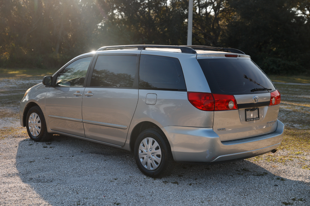Toyota Sienna  2009