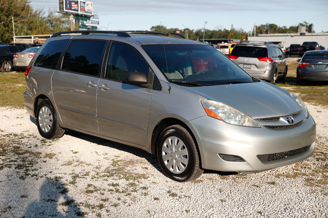 Toyota Sienna  2009