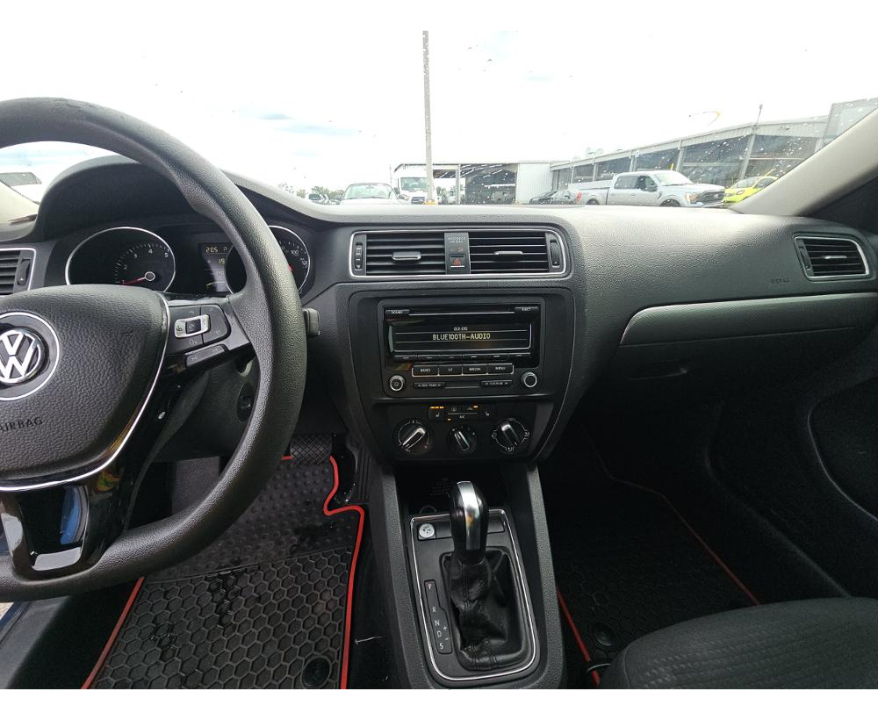 Volkswagen Jetta Sedan  2015
