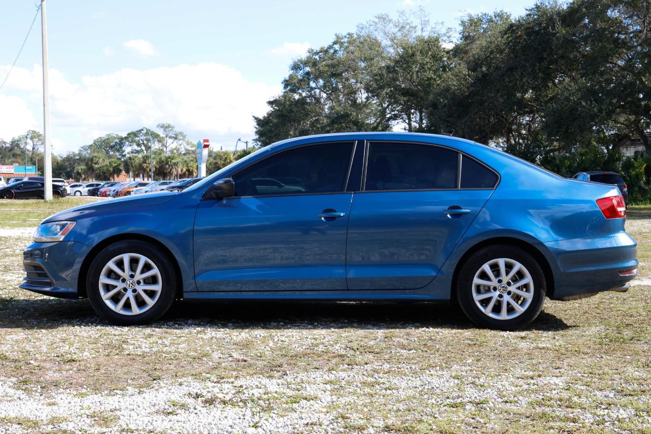 Volkswagen Jetta Sedan  2015