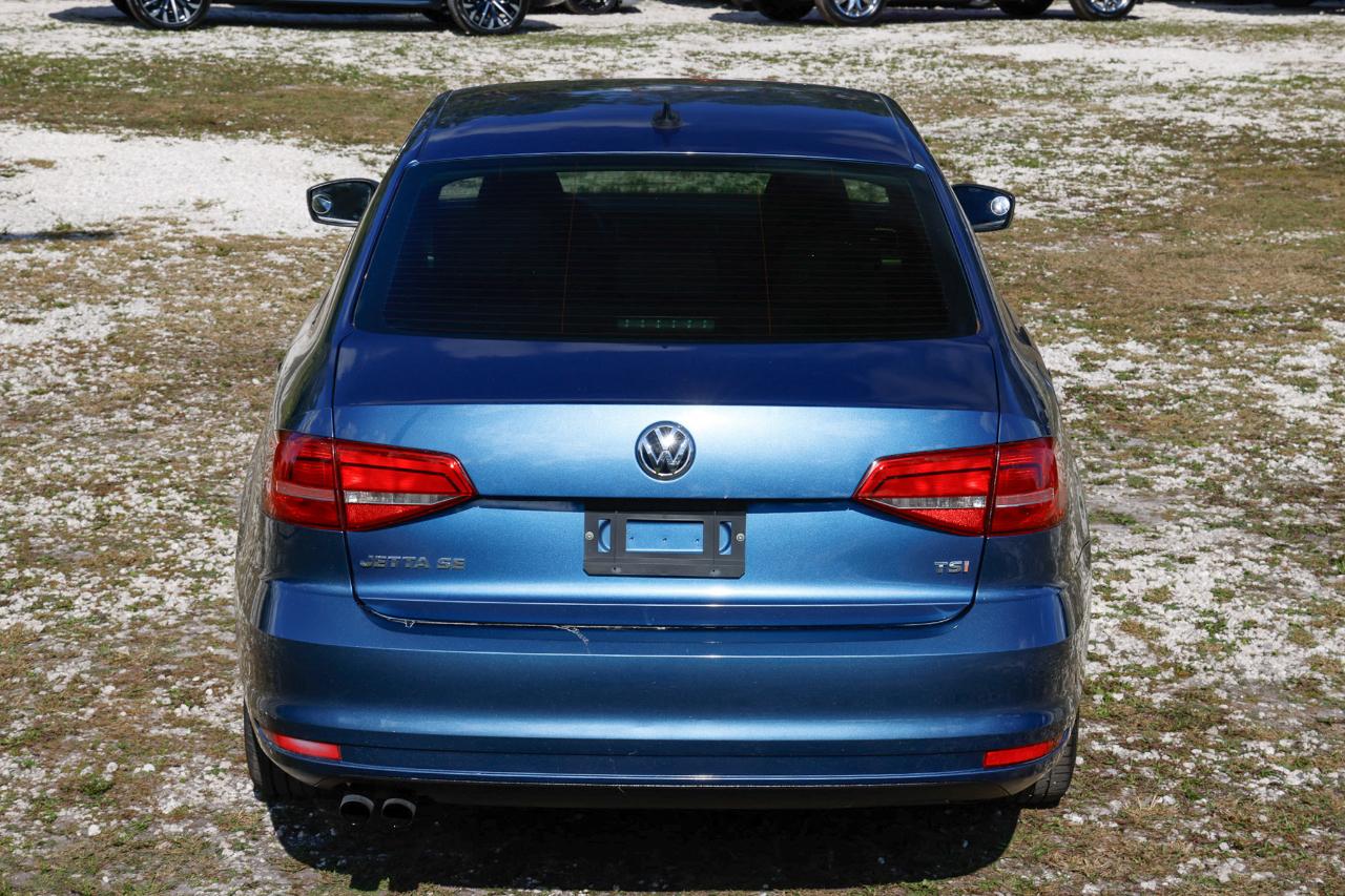 Volkswagen Jetta Sedan  2015