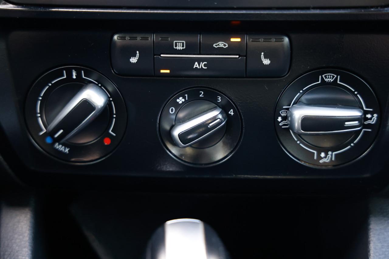 Volkswagen Jetta Sedan  2015