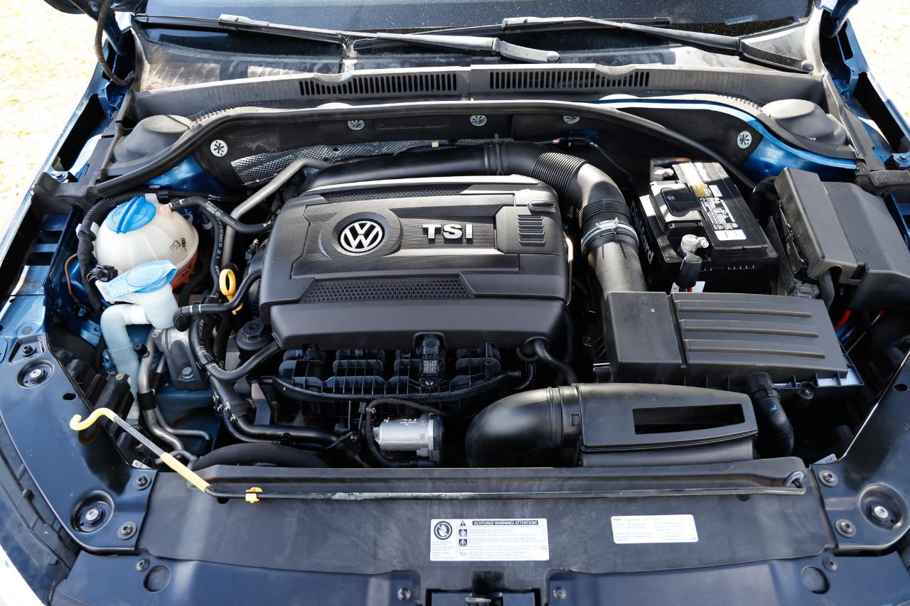 Volkswagen Jetta Sedan  2015