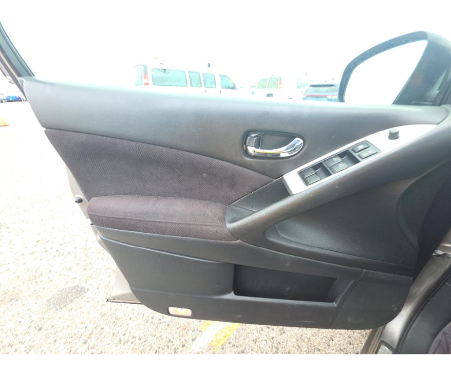 Nissan Murano SV 2012