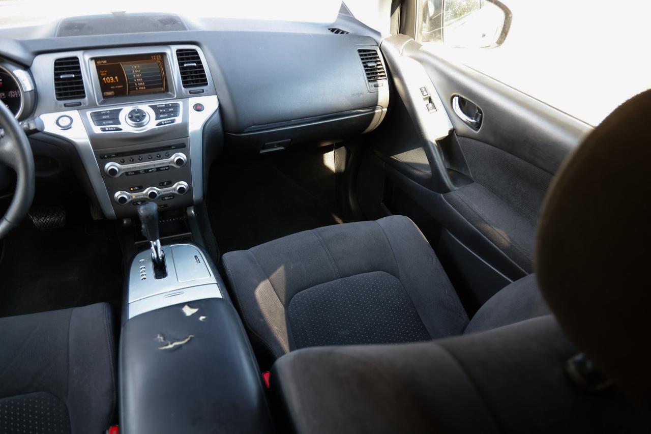 Nissan Murano SV 2012