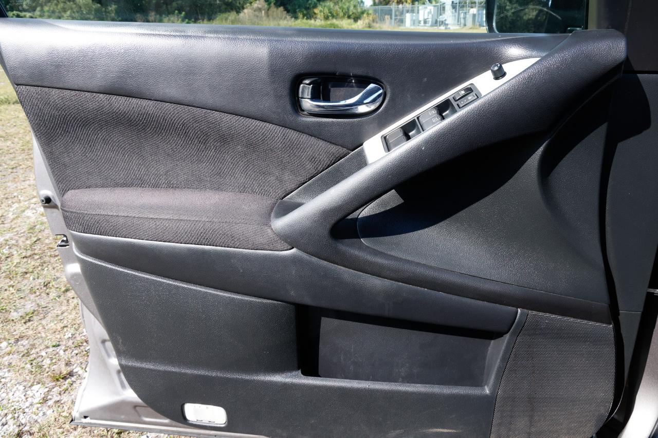 Nissan Murano SV 2012