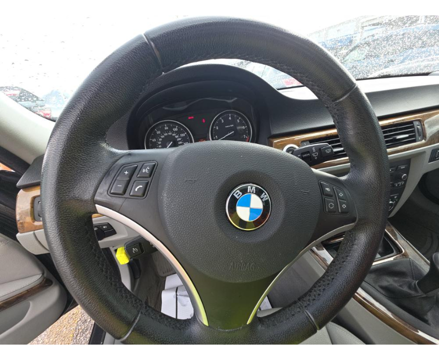 BMW 328i  2008
