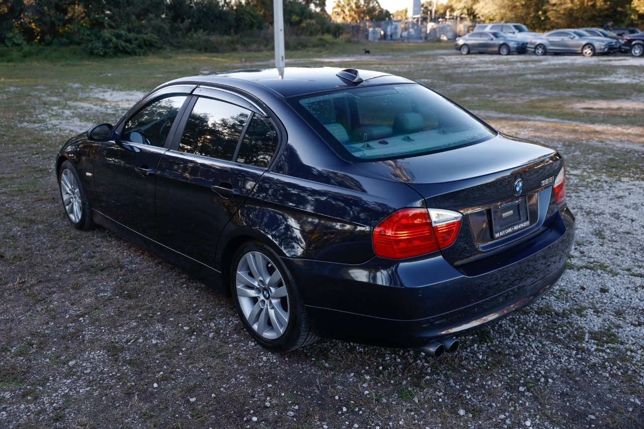 BMW 328i  2008