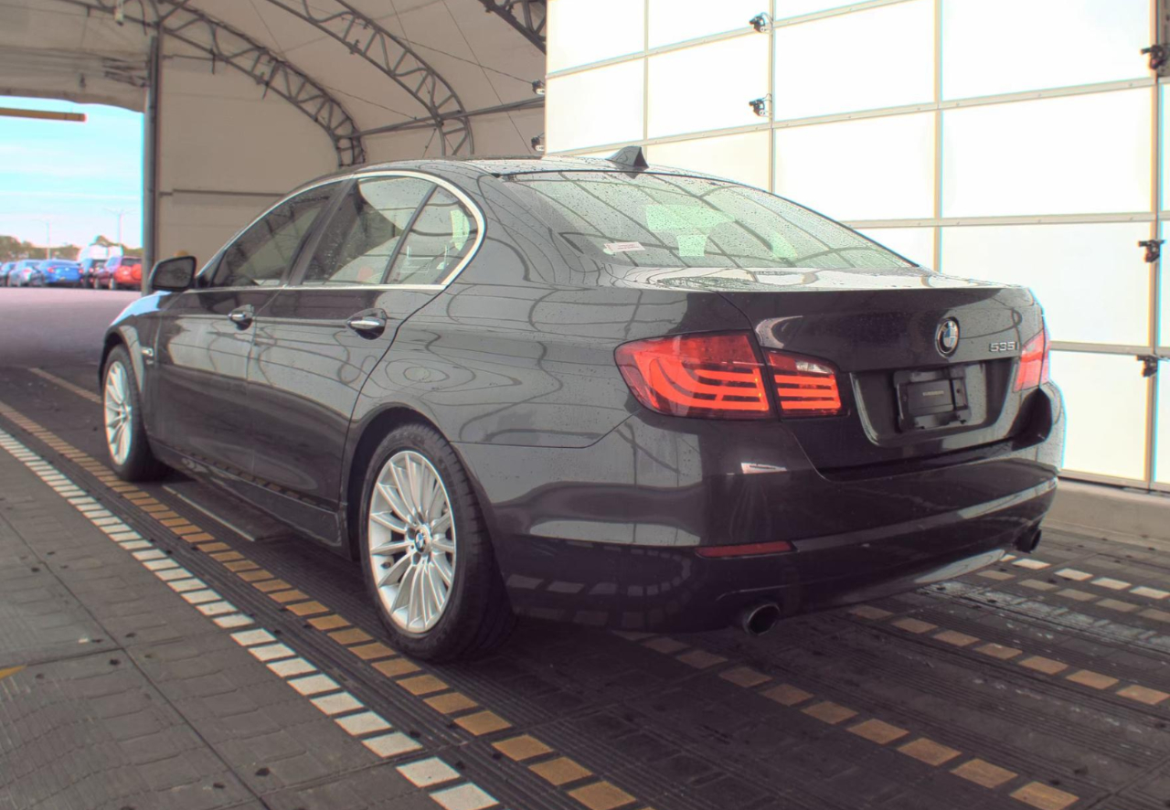 BMW 535xi  2011