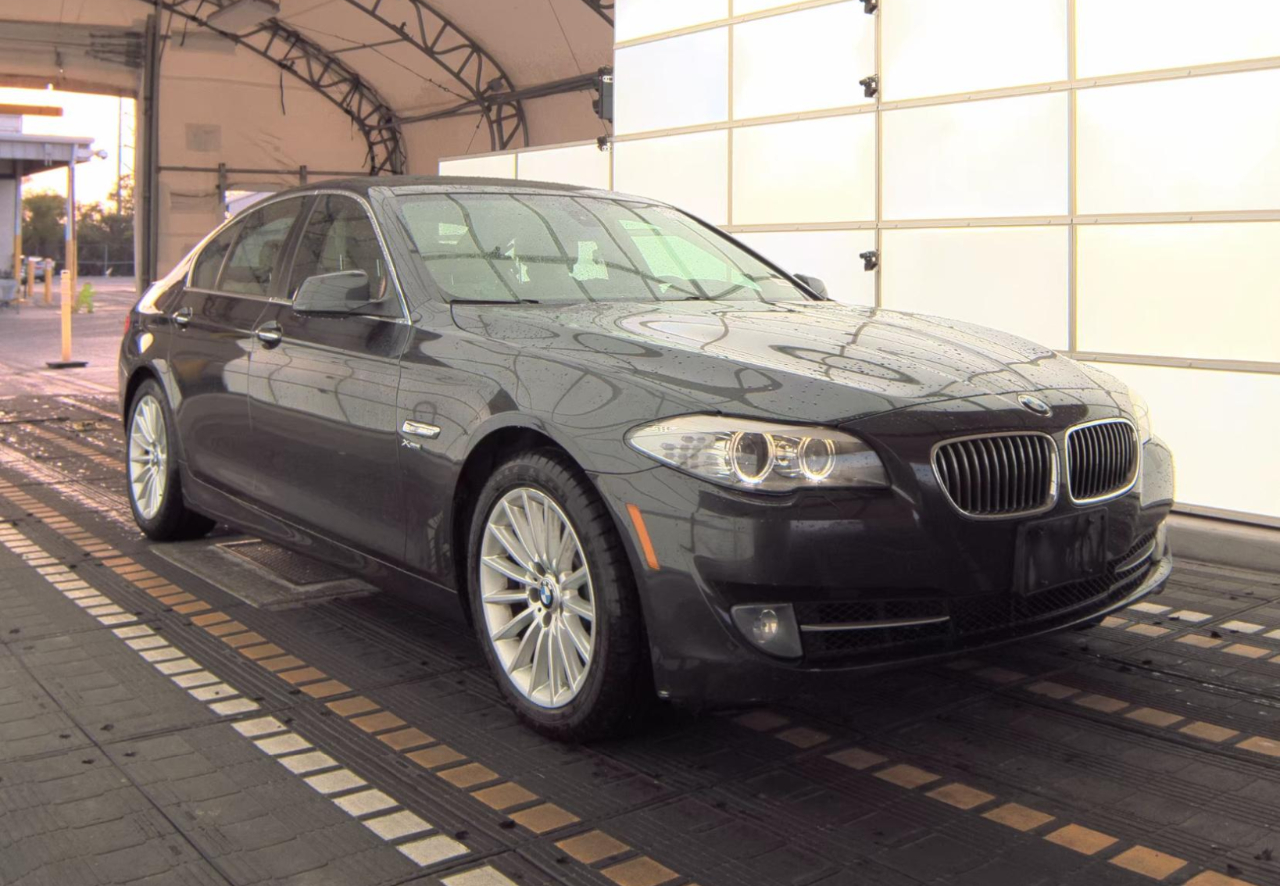 BMW 535xi  2011