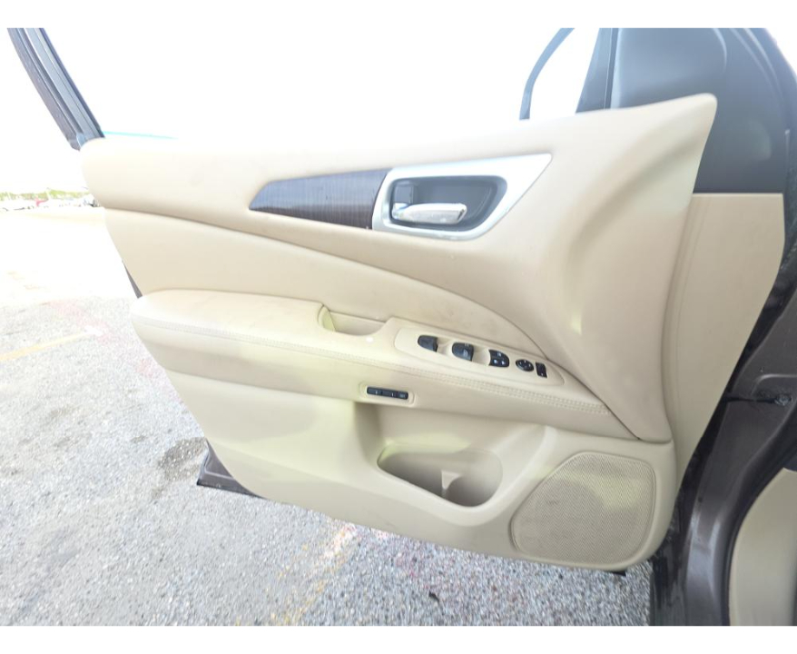 Nissan Pathfinder SL 2014