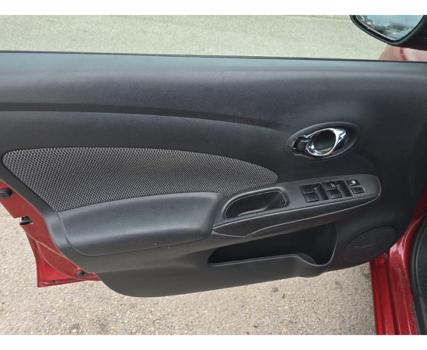 Nissan Versa SV 2016