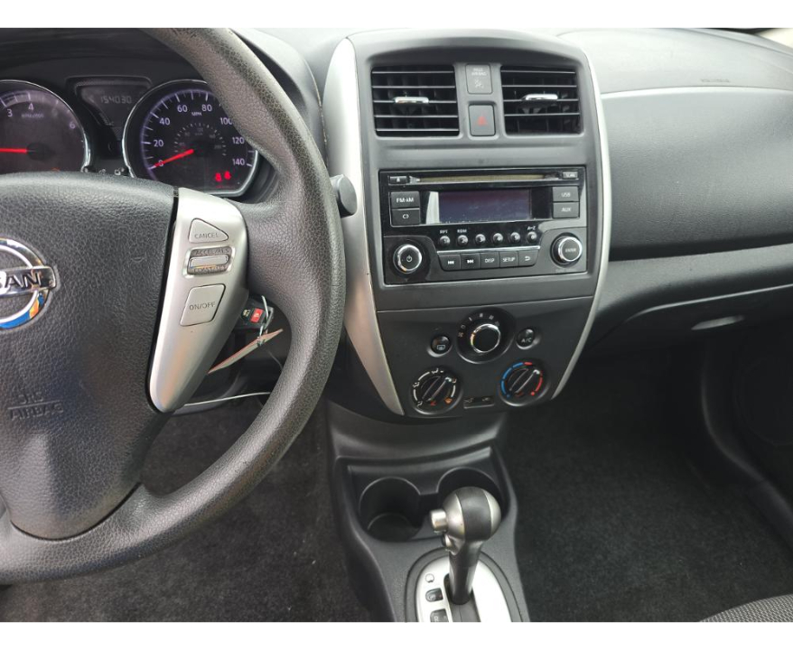 Nissan Versa SV 2016